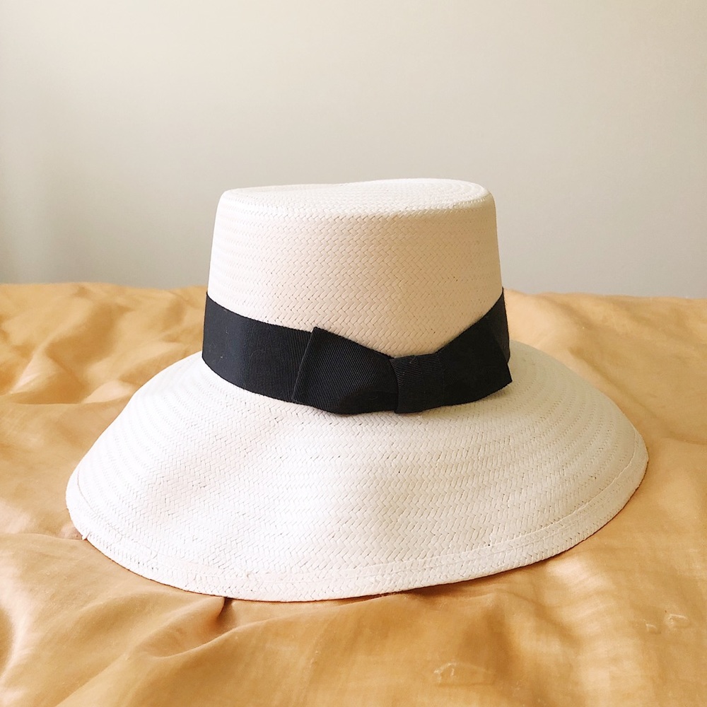 VINTAGE white sun hat